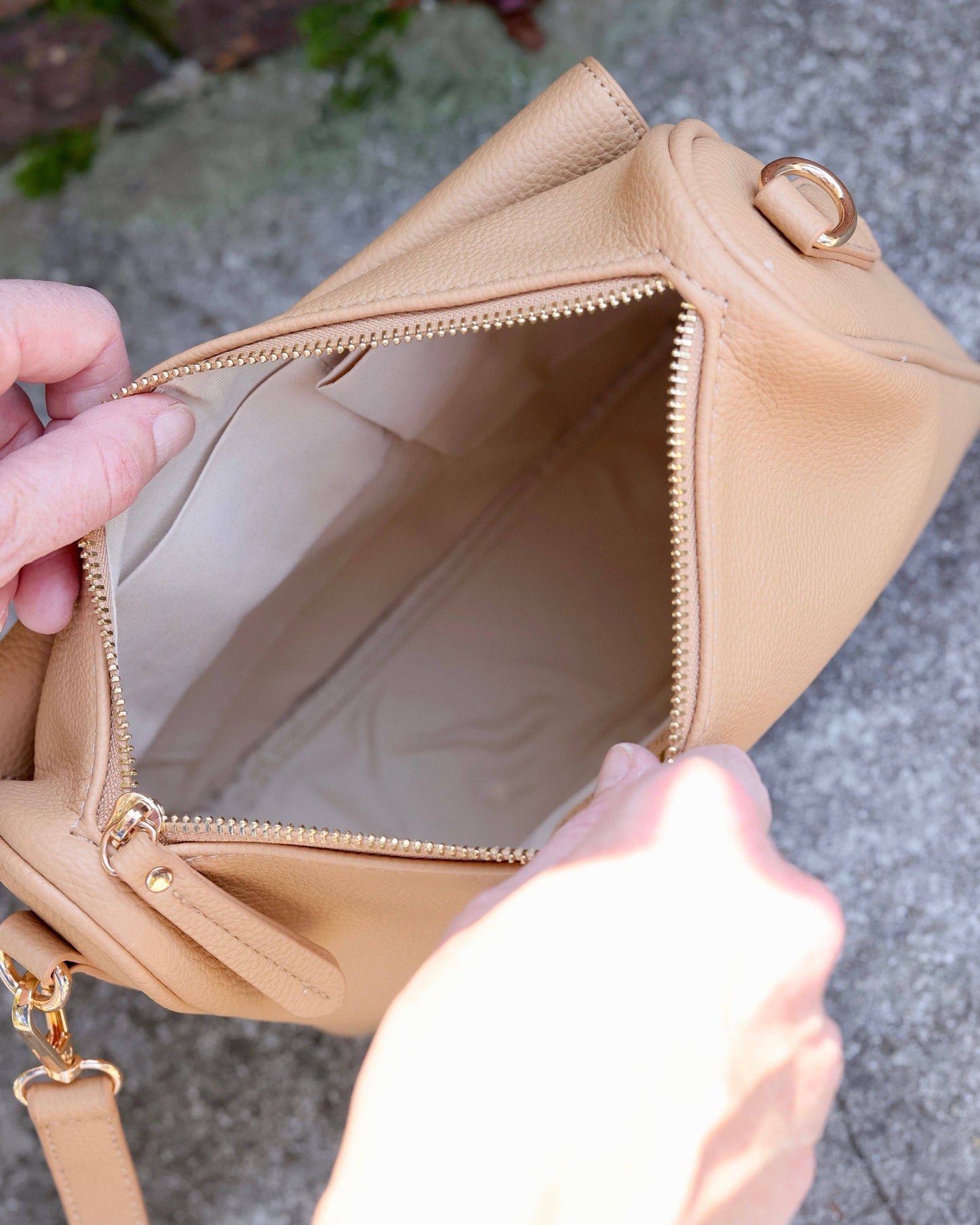 Lainey Crossbody - Tan