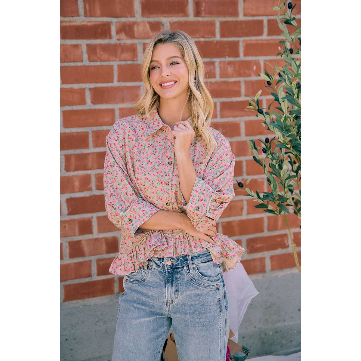 DUSTY ROSE FLORAL RUFFLE HEM BUTTON DOWN BLOUSE