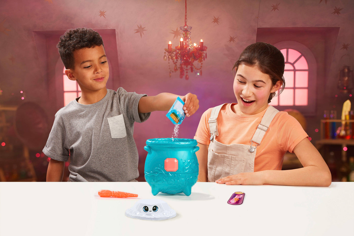 Moose Toys Magic Mixies - Gem Surprise Magic Cauldron