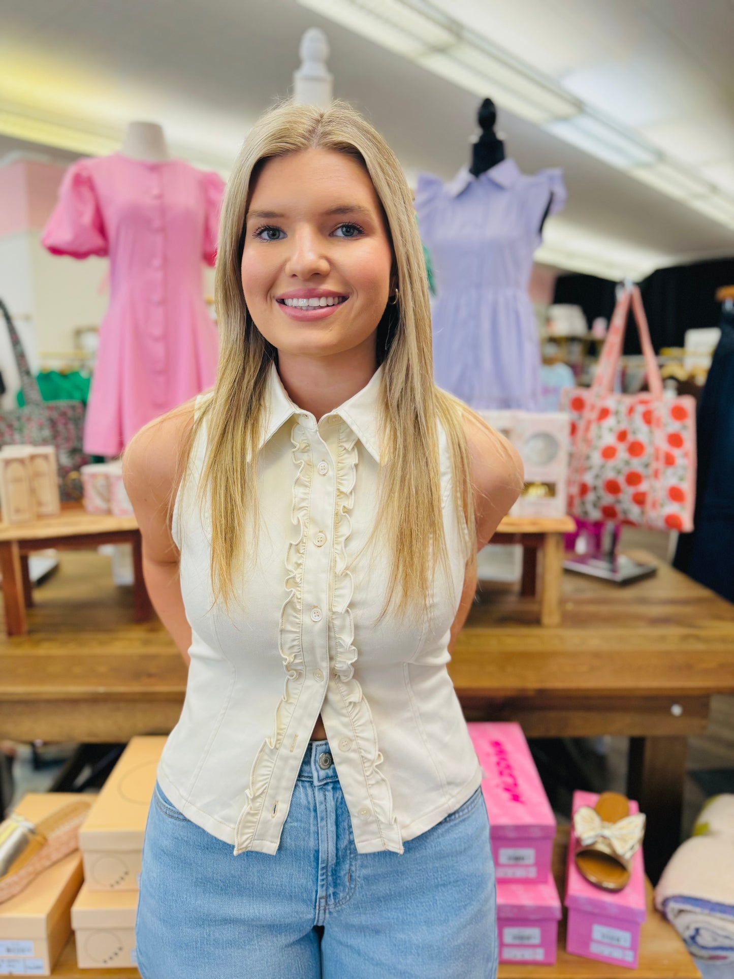 Ruffled Button Feminine Chic Sleeveless Top